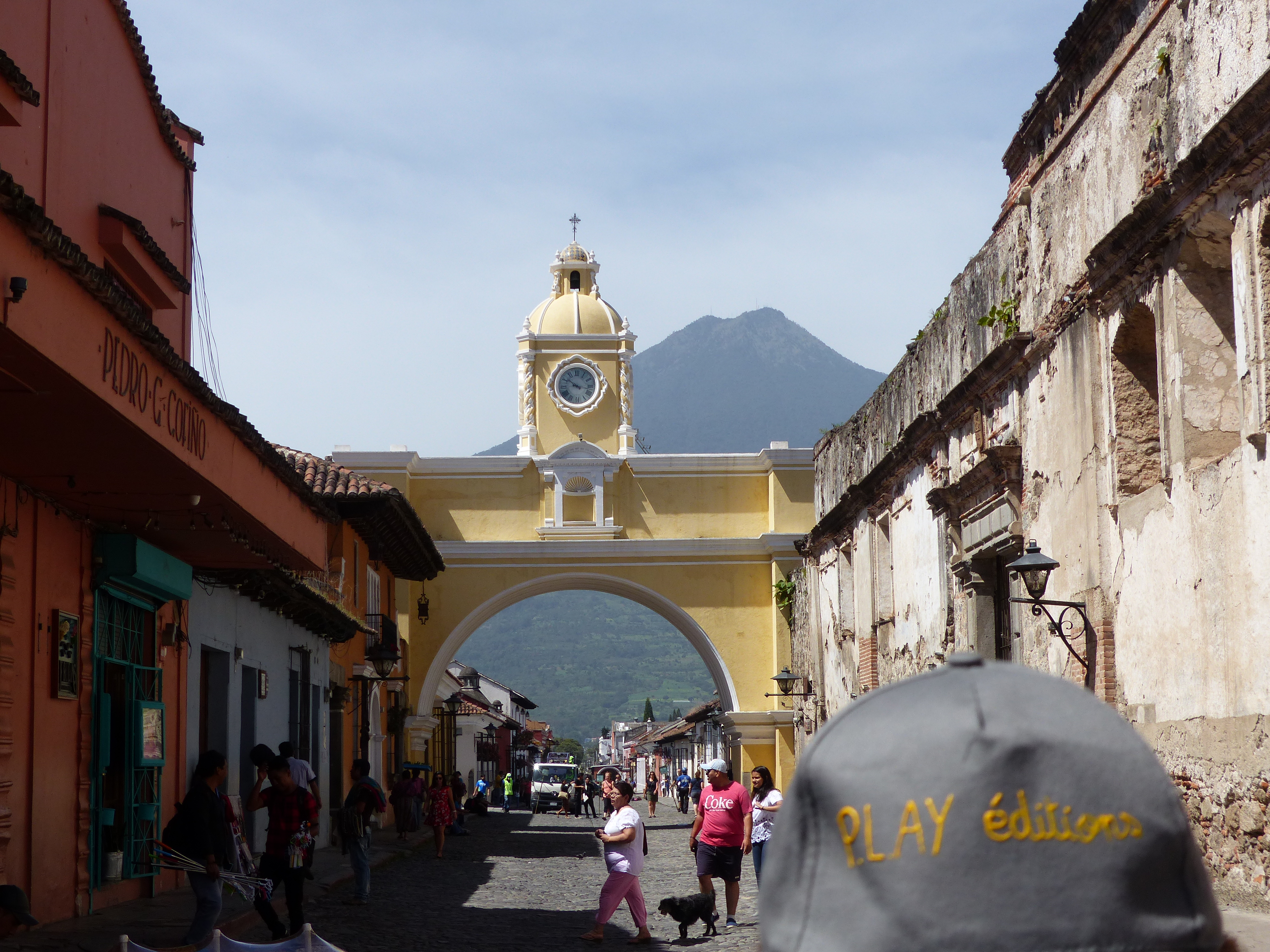 2018 07 Guatemala City Arche