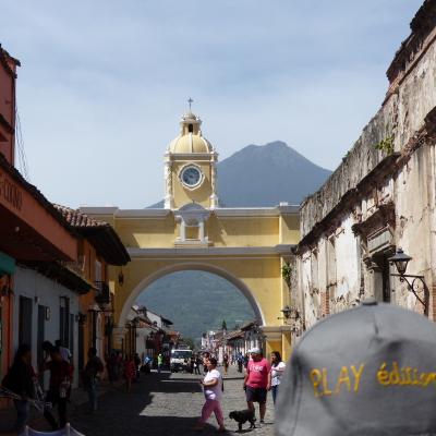 2018 07 Guatemala City Arche